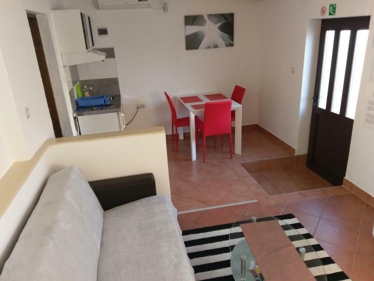 Apartments Ingrid Novigrad Istria Esterno foto