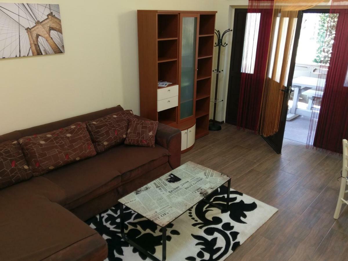 Apartments Ingrid Novigrad Istria Esterno foto